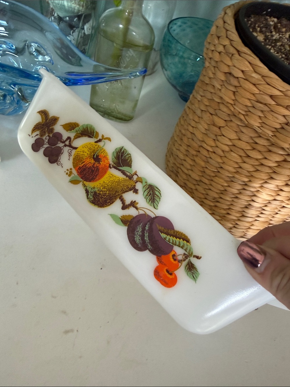 Vintage JAJ Pyrex Milk Glass Fruit Pattern casserole Dish  Multicolor Fruit